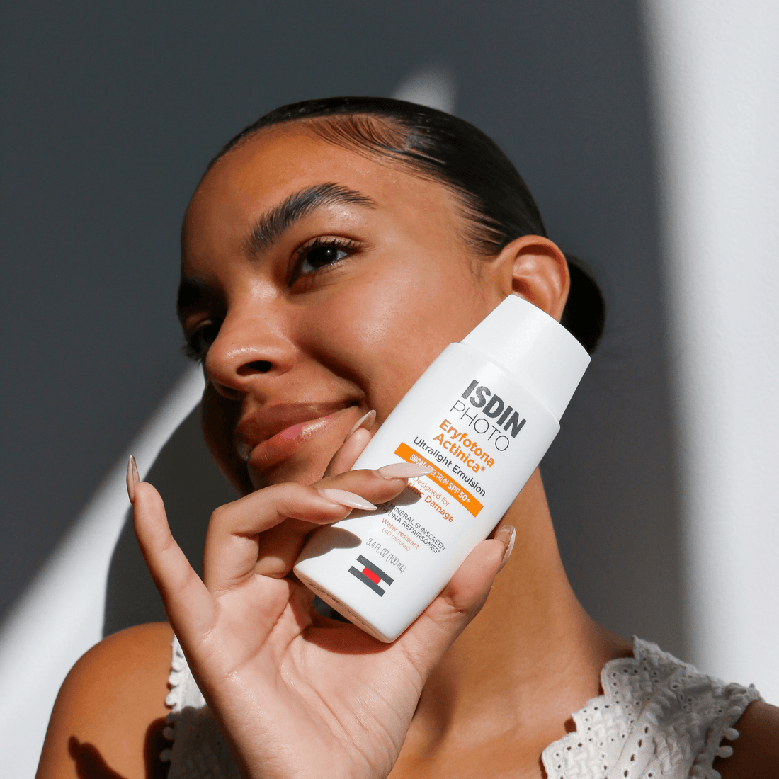 ISDIN Facial Sunscreen 3.4 fl. oz. ISDIN Eryfotona Actinica Ultralight Emulsion SPF 50+ - Skin Type Solutions