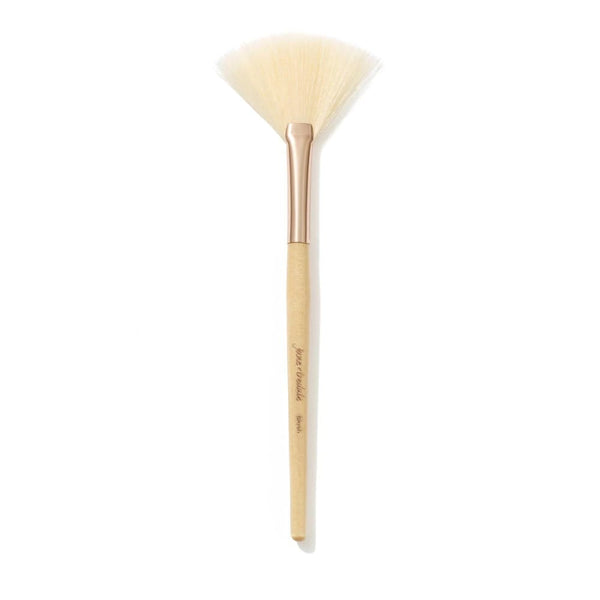 Jane Iredale Facial Makeup Jane Iredale White Fan Brush - Skin Type Solutions
